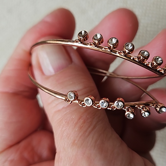 Babble Bar Necklace & Earrings - Picture 9 of 13